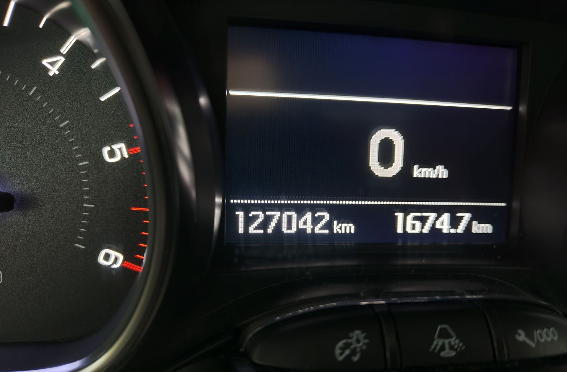 Peugeot 2008 BlueHDi 120 Allure - foto 11