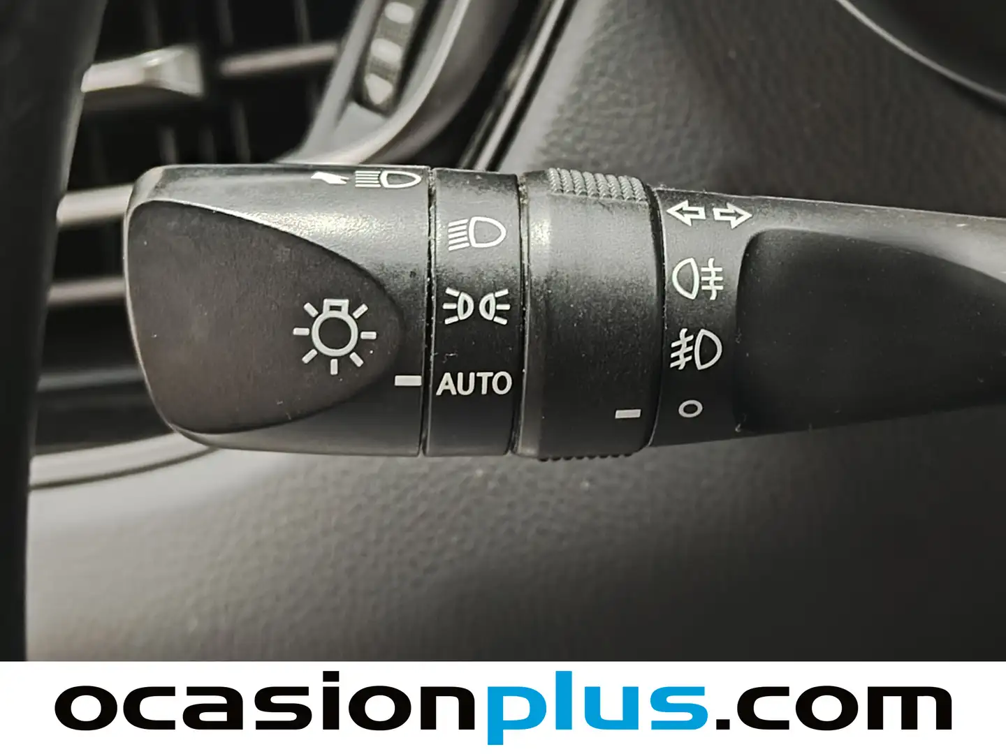 Foto Toyota C-HR Toyota C-HR 1.8 125H Advance (122 CV)