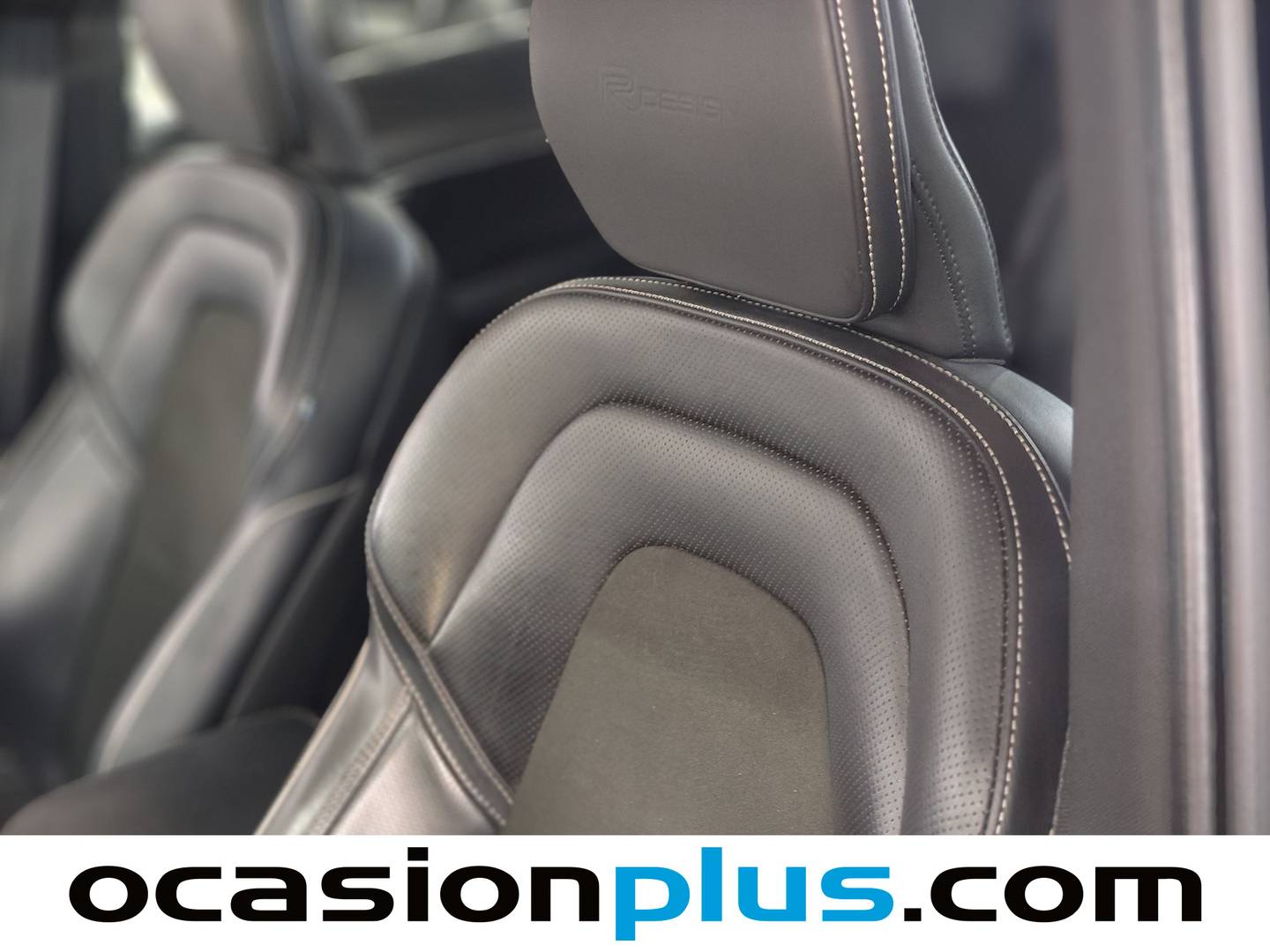 Equipamiento del Volvo XC90 Volvo XC90 XC90 D5 R-Design AWD Auto (235 CV)