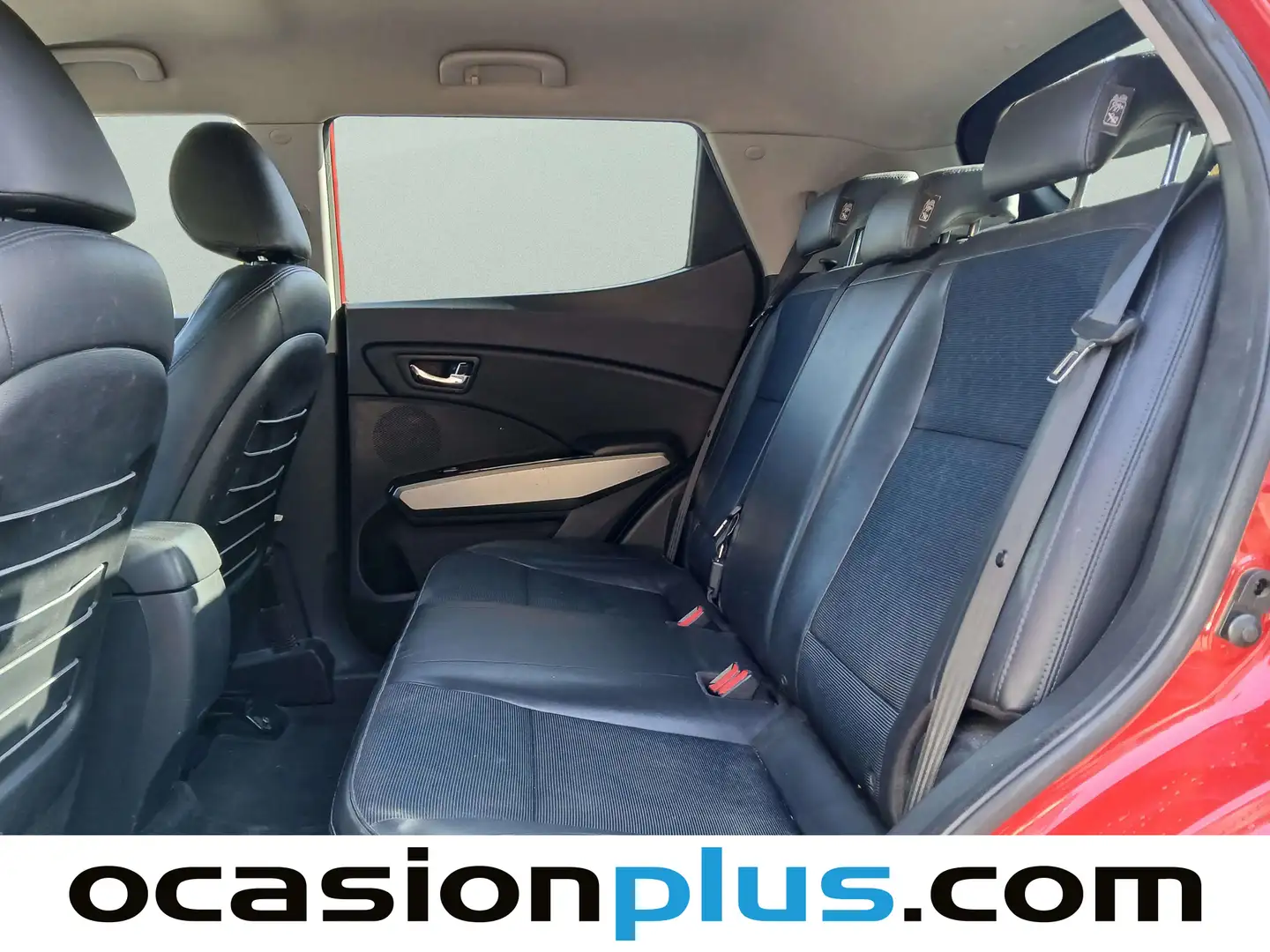 Foto SsangYong Tivoli Ssangyong Tivoli D16T Limited 4x2 (115 CV)