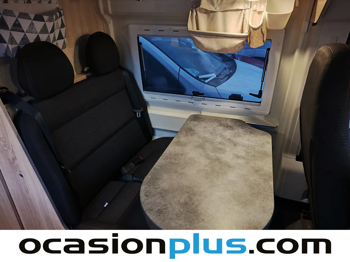 Foto Clever Vans Celebration 600 Clever Vans Celebration 600 Celebration 600 2.0 D  (163 CV) 4 Plazas CAMPERIZADA