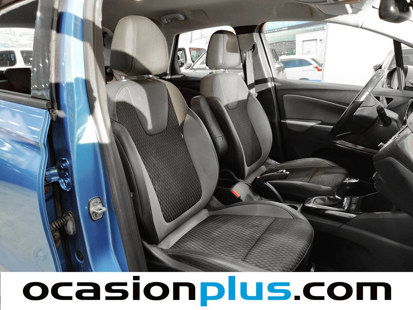 Foto Opel Crossland X Opel Crossland X 1.2 Turbo S&S Innovation Auto (130 CV)