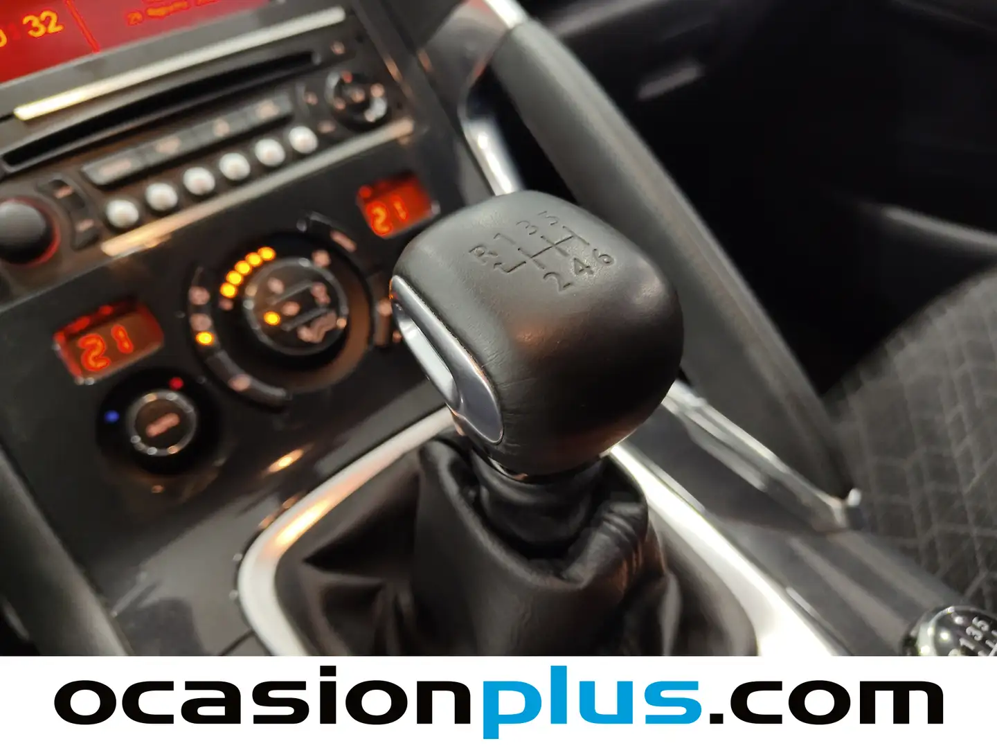 Foto Peugeot 3008 Peugeot 3008 1.6 BlueHDI FAP Style  (120 CV)