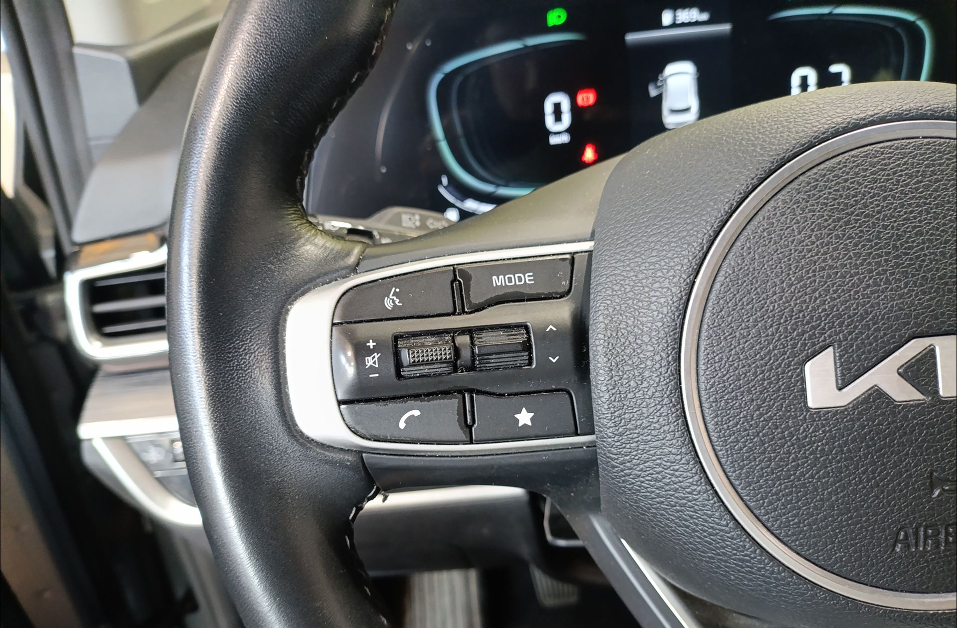 Kia Sportage 1.6 T-GDi MHEV Drive 4x2 - foto 26