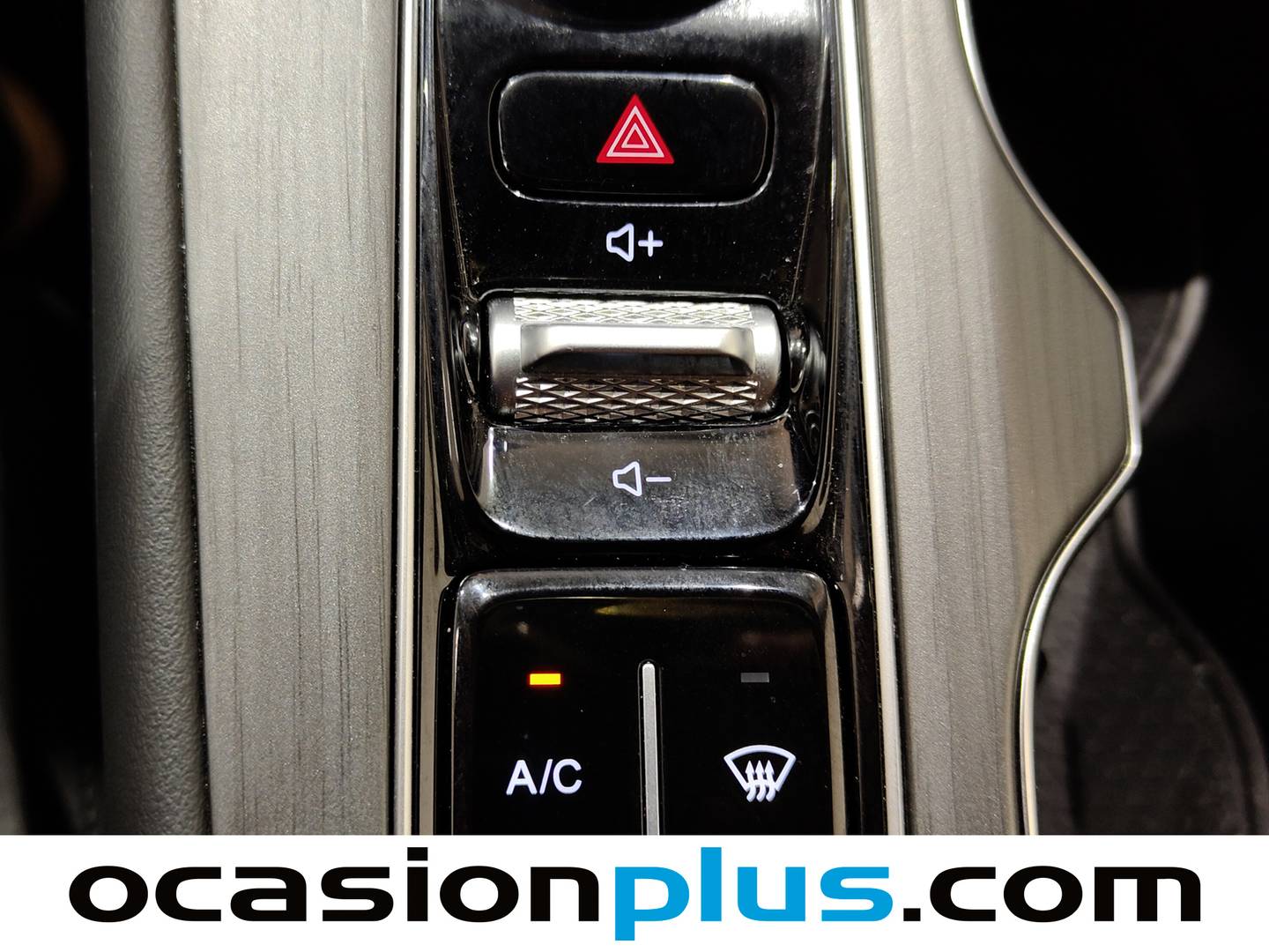 EBRO S800 EBRO S800 1.6 TGDI Premium DCT (147 CV) 7 Plazas de segunda mano