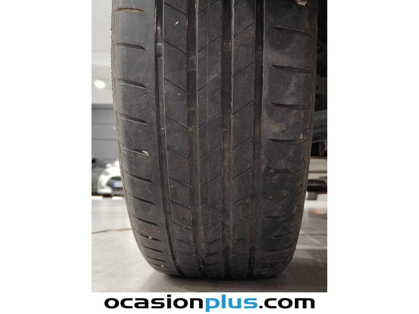 Foto Jeep Compass Jeep Compass 1.3 Gse Night Eagle FWD MT (130 CV)