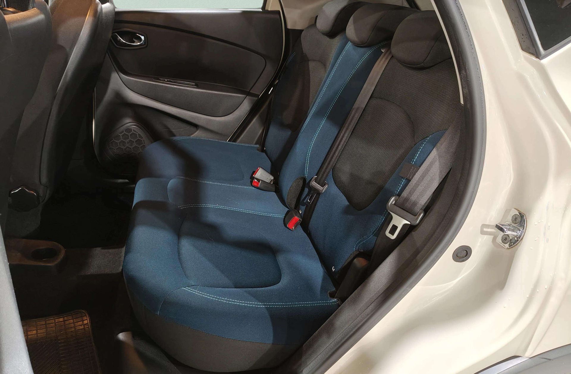 Renault Captur Life Energy TCe - foto 9
