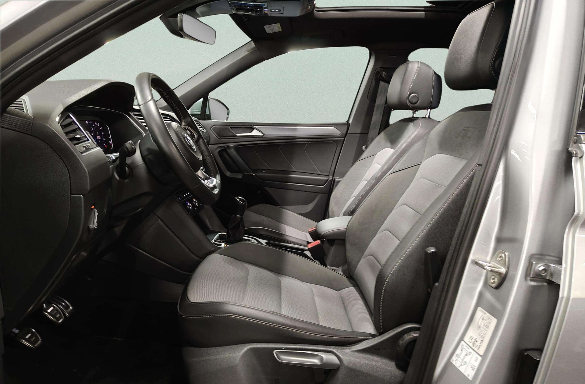Volkswagen Tiguan Allspace Sport 2.0 TDI Pack R-line - foto 17