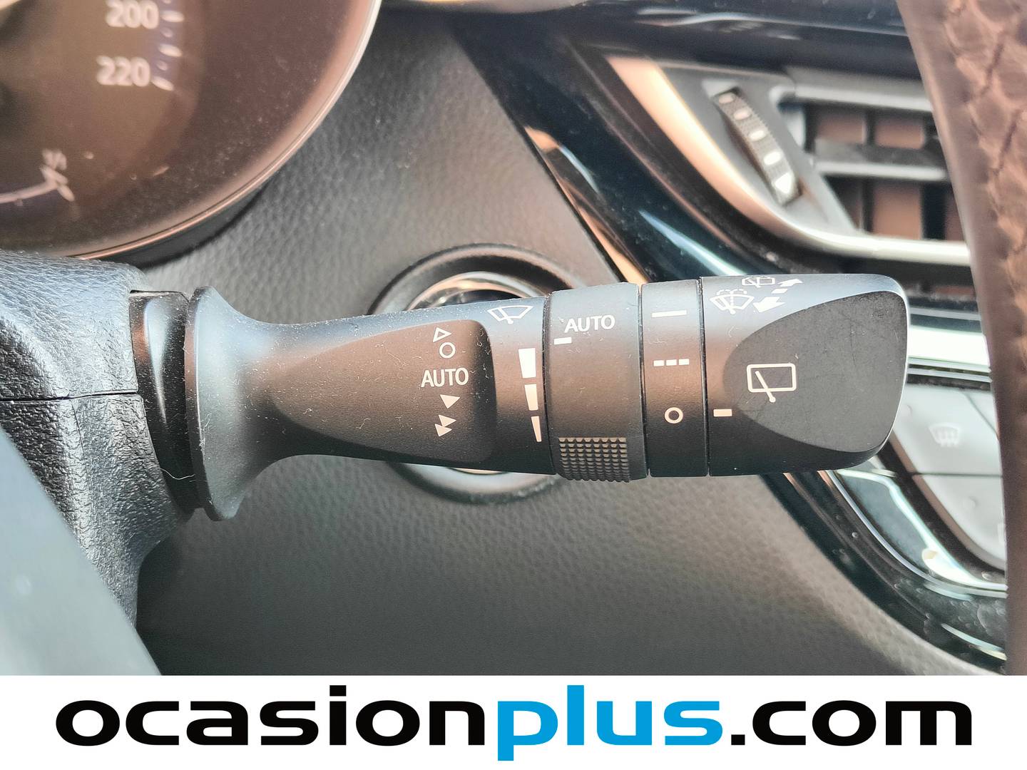 Foto Toyota C-HR Toyota C-HR 1.8 125H Advance (122 CV)