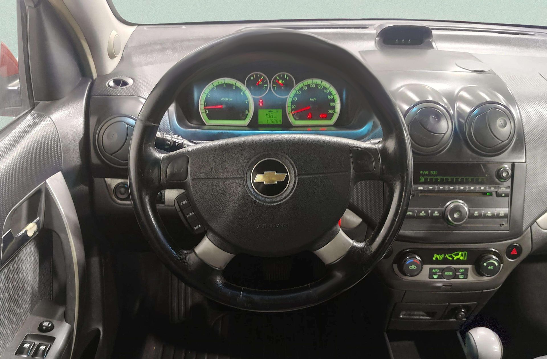 Chevrolet Aveo Sedán 1.4 16v LT - foto 16