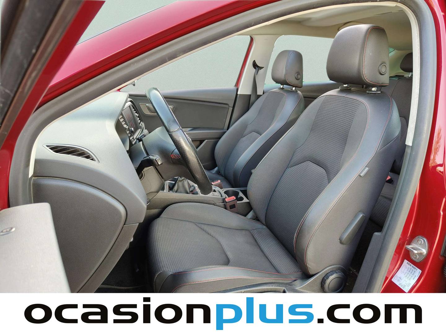 Foto asientos delanteros Seat León Seat León 1.4 TSI S&S FR Plus (125 CV)