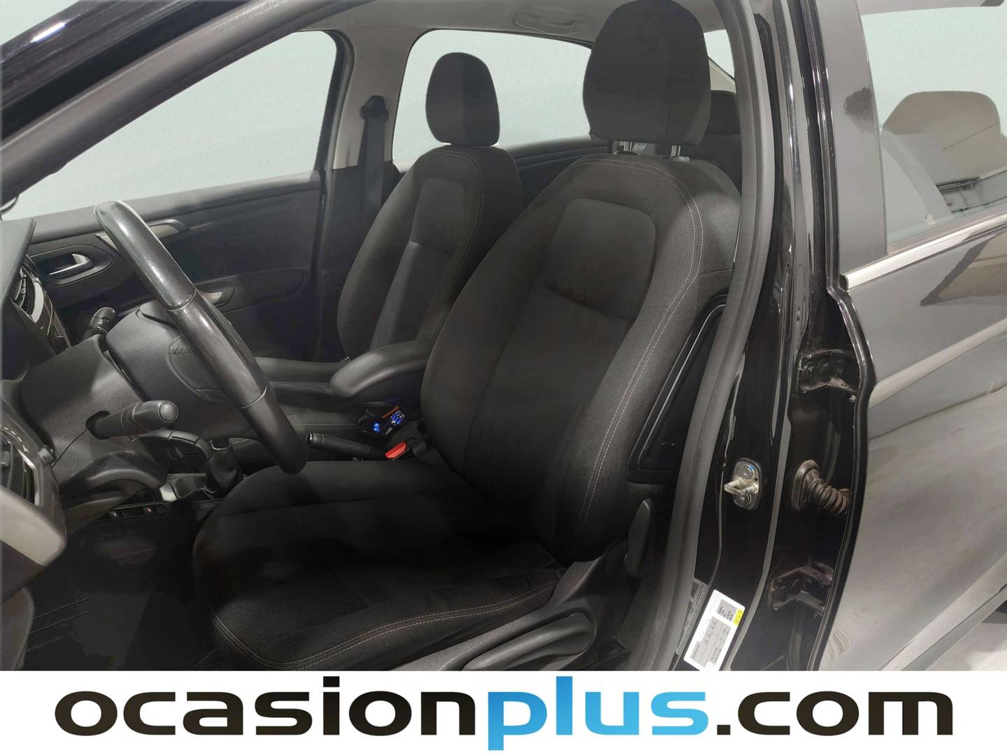 Foto asientos delanteros Citroën C-Elysée Citroën C-Elysee PureTech 82 Shine (82 CV)