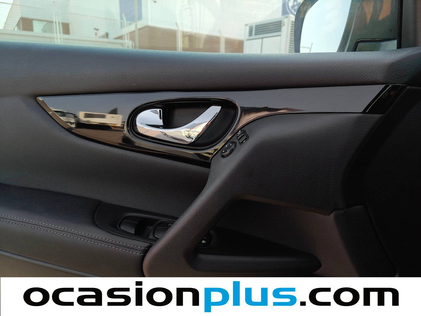 Nissan QASHQAI Nissan Qashqai 1.2 DIG-T N-Vision 4x2 (115 CV) manual