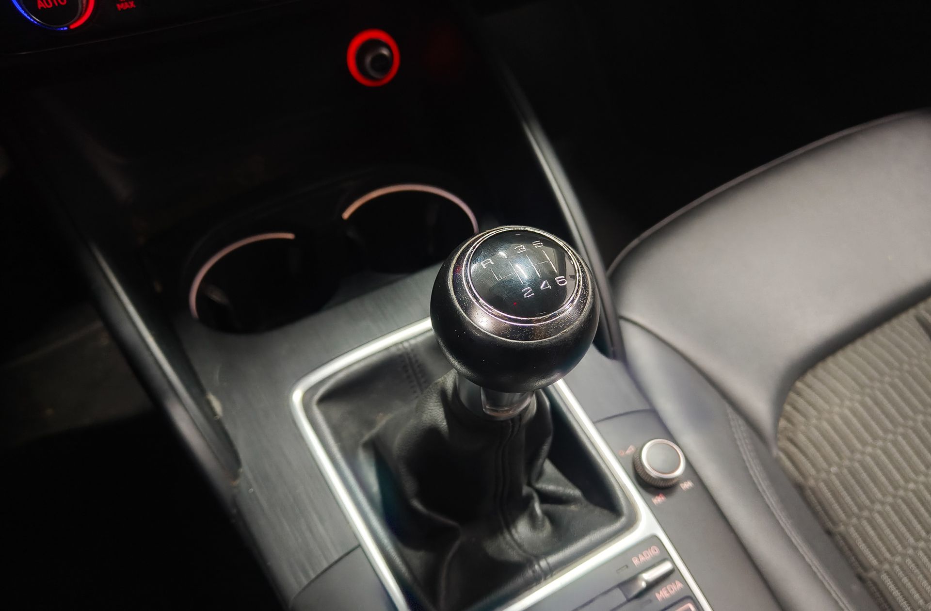 Audi A3 Advanced 1.4 TFSI - foto 5