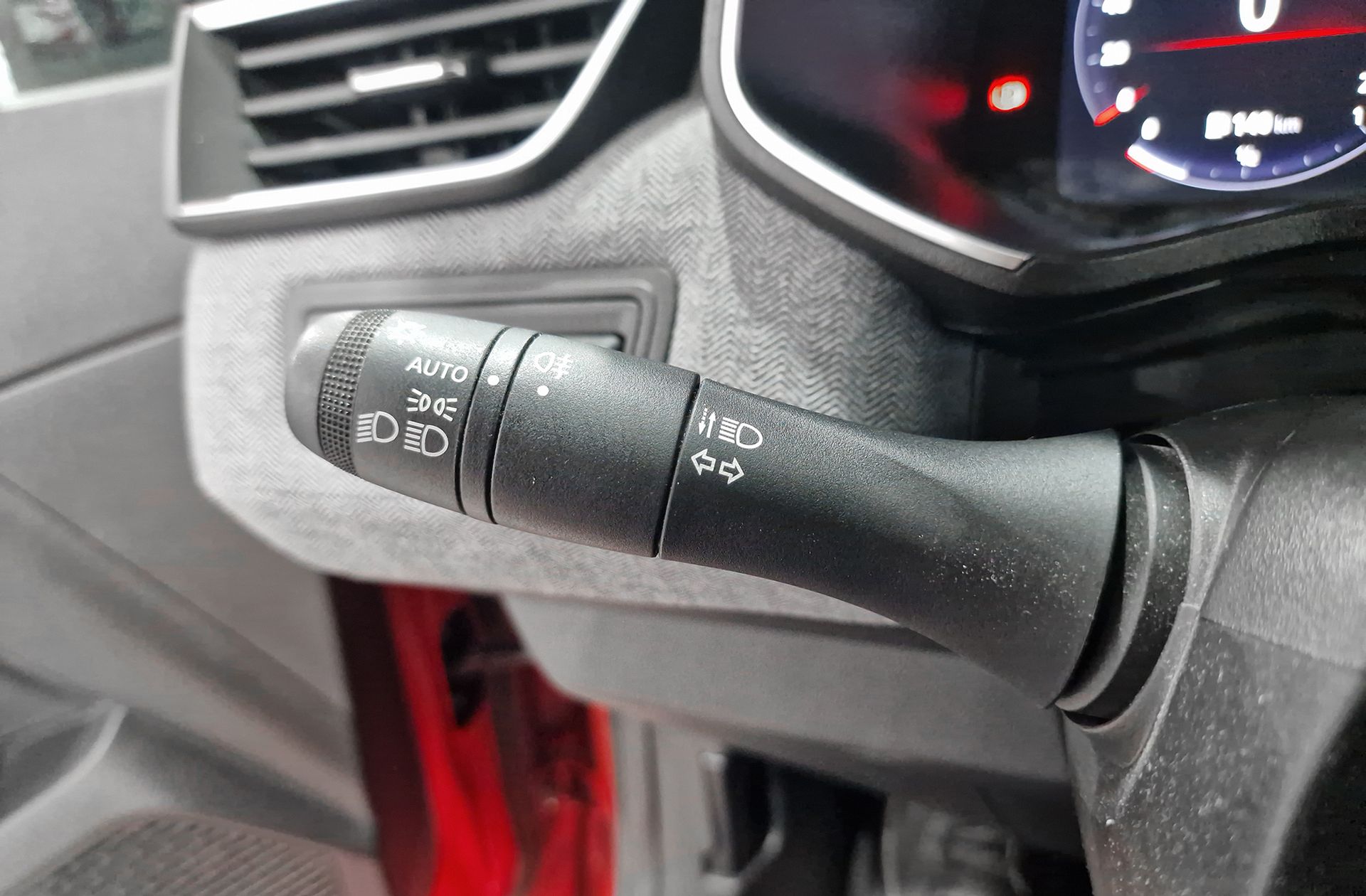 Renault Clio Techno TCe - foto 28