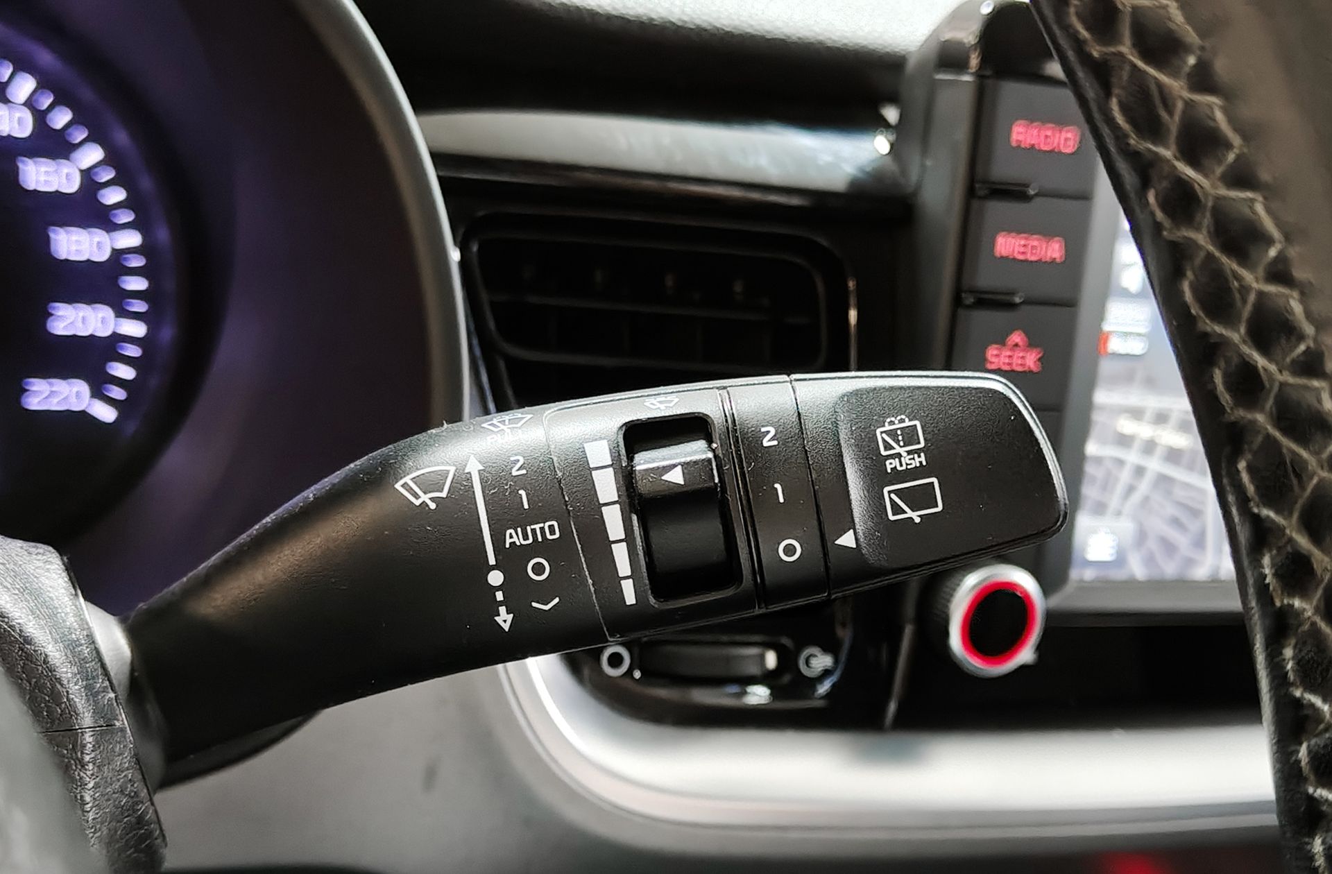 Kia Stonic 1.0 T-GDi Eco-Dynamic Drive - foto 28