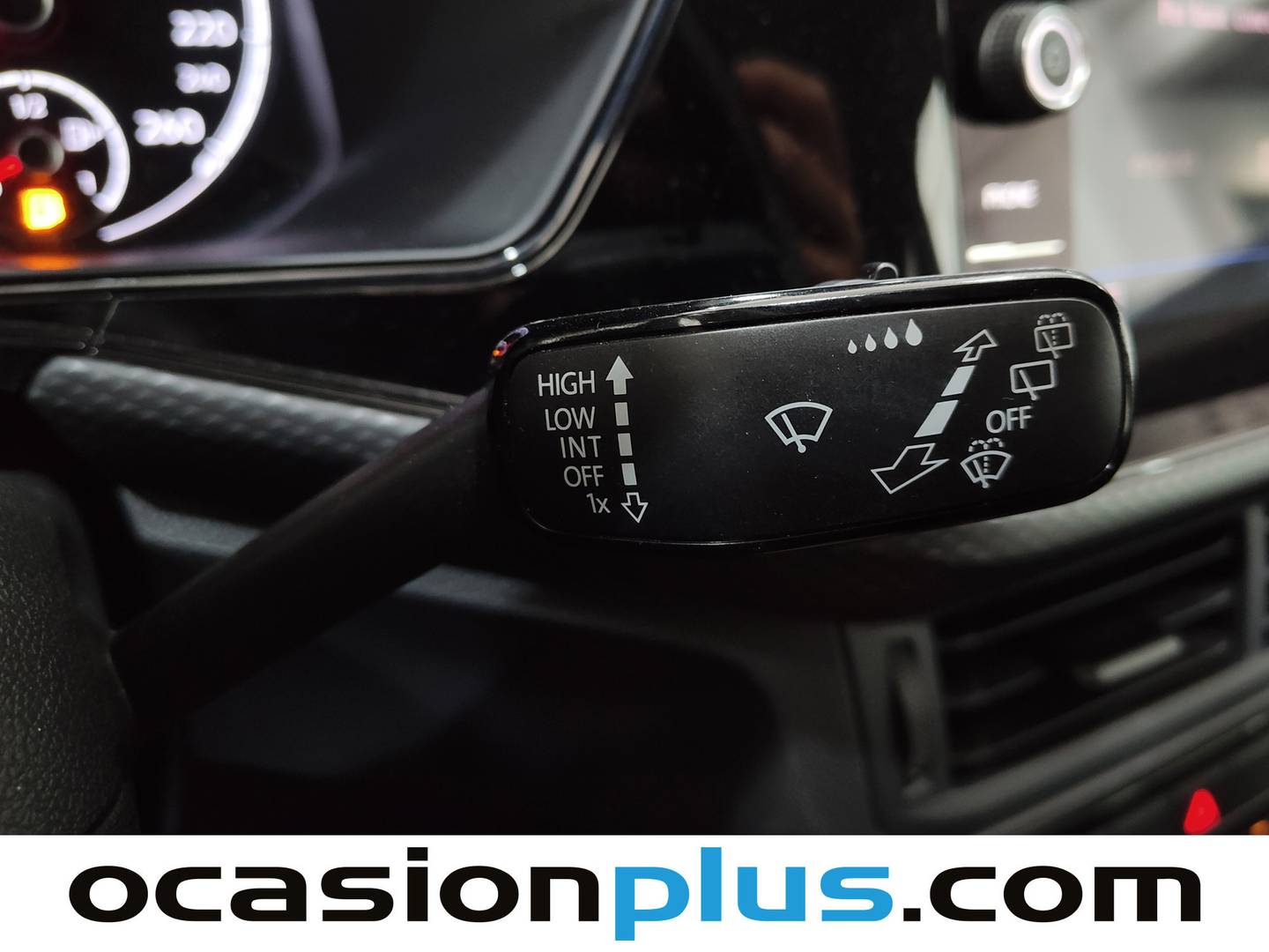 Foto Volkswagen T-Cross Volkswagen T-Cross Advance 1.0 TSI (95 CV)