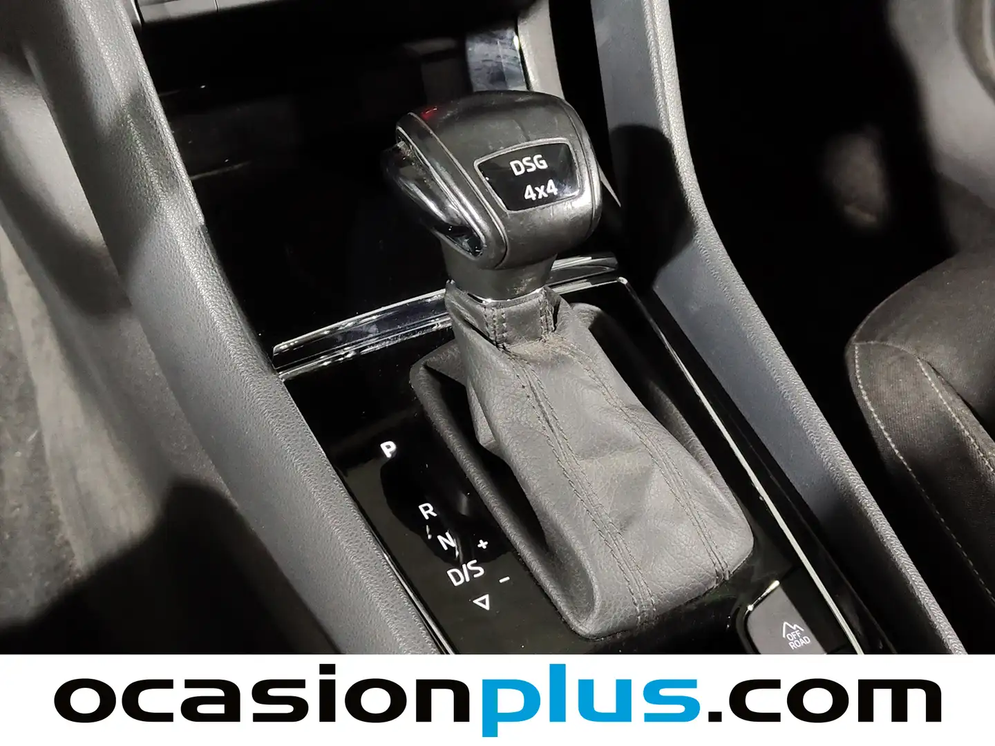 Foto Skoda Karoq Skoda Karoq 2.0 TDI Ambition 4X4 DSG (150 CV)