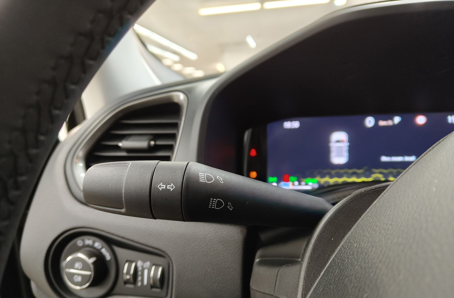 Jeep Renegade eHybrid 1.5 Limited ATX - foto 25
