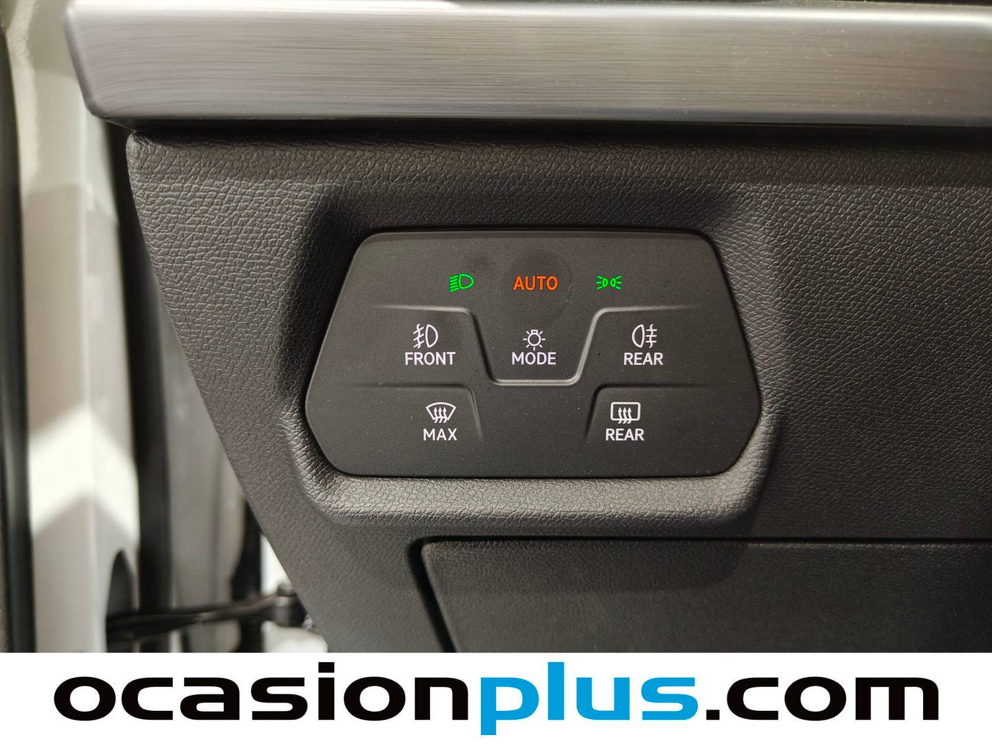 Seat León Seat León 1.0 eTSI S&S FR 25 Aniversario DSG (110 CV) seminuevo