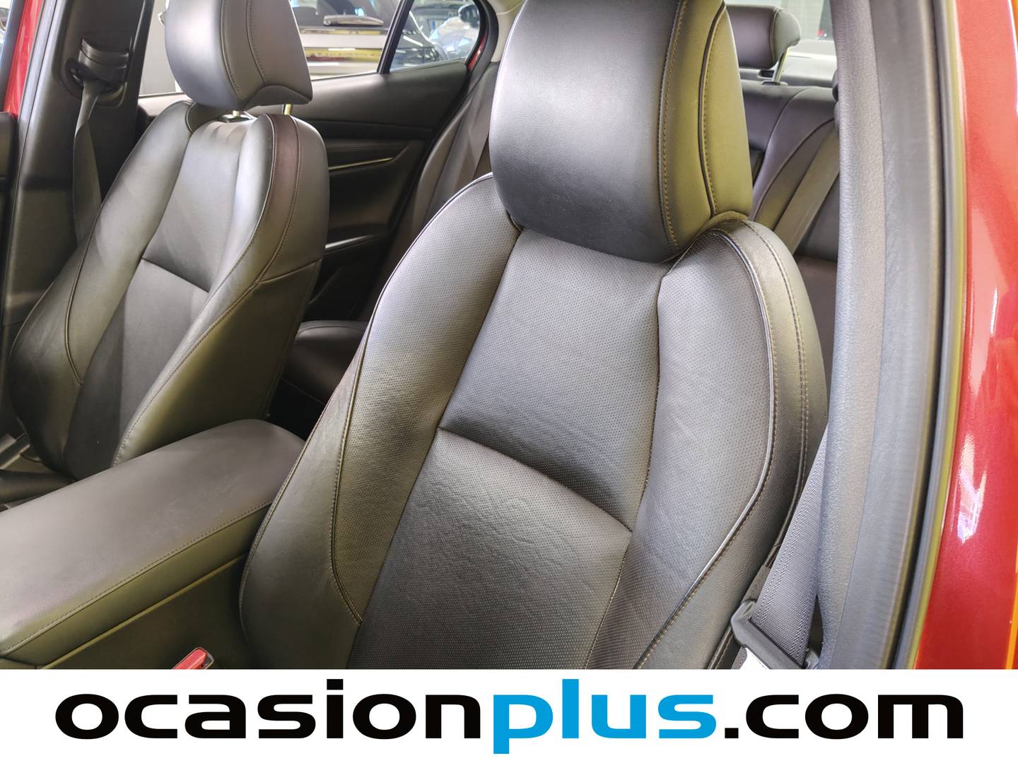 Accesorios del Mazda Mazda3 Mazda Mazda 3 2.0 Sedan Skyactiv-X Zenith Safety Black AT (181 CV)