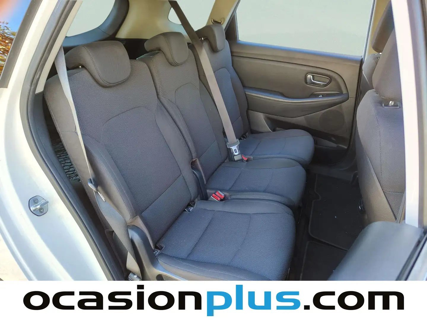 Foto KIA Carens Kia Carens 1.6 GDi UEFA Euro 2016 Eco-Dynamics (135 CV)