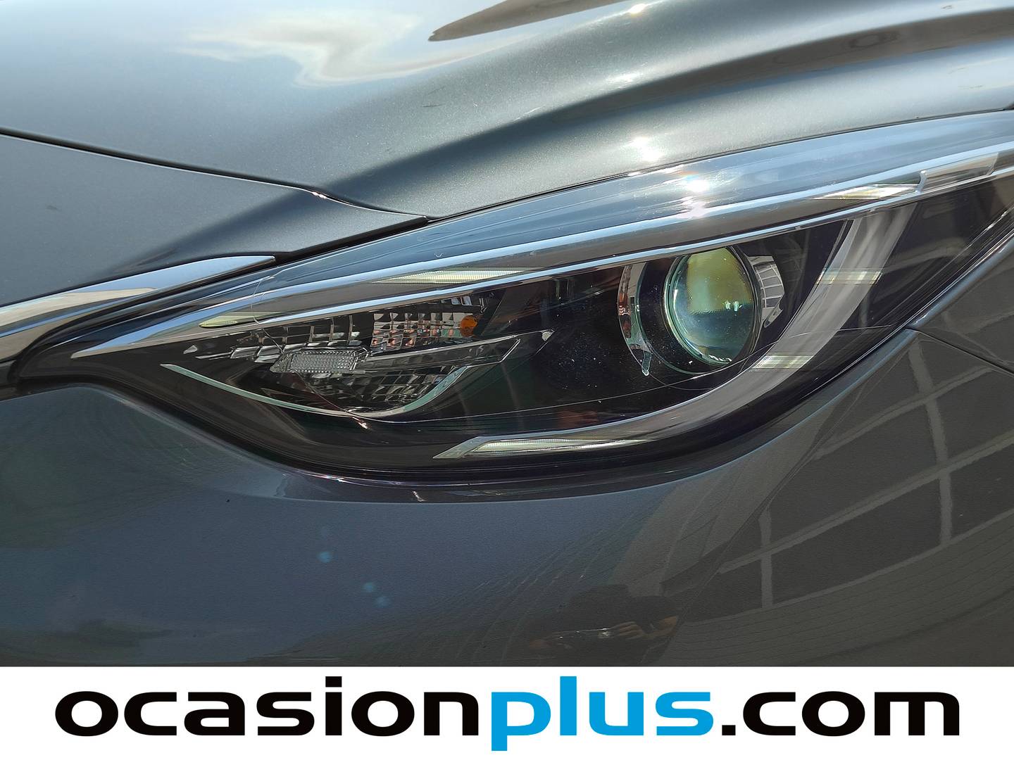 Infiniti Q30 Infiniti Q30 1.6T Premium (122 CV) 122cv