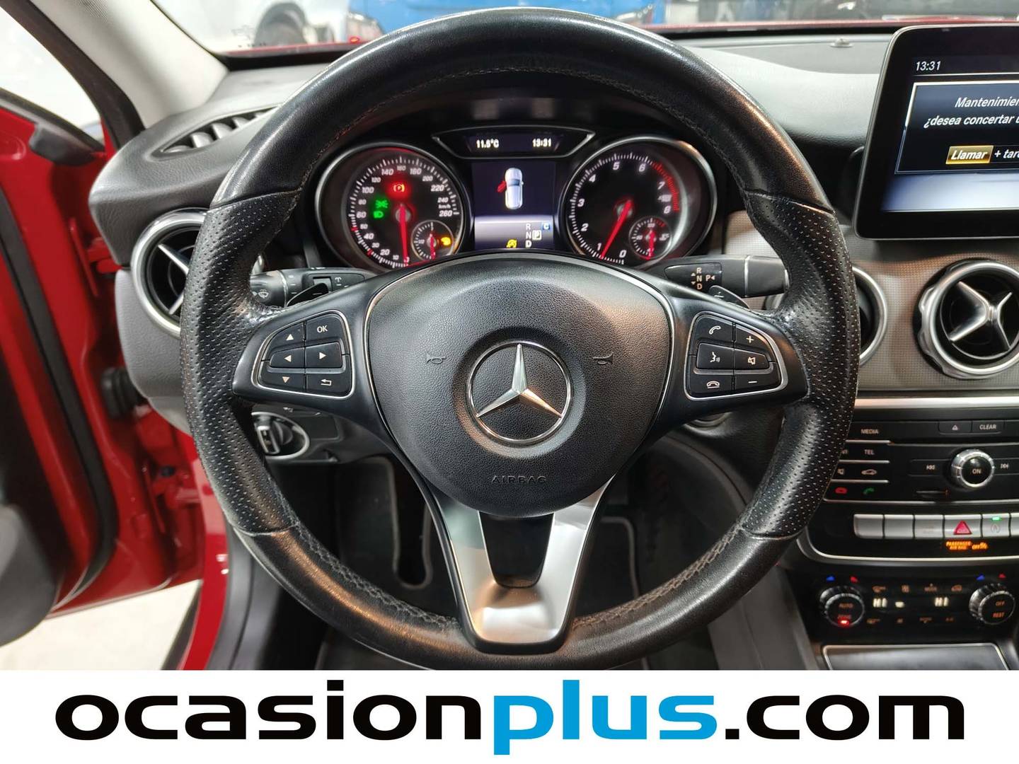 Foto Mercedes GLA Mercedes-Benz GLA GLA 180 (122 CV)