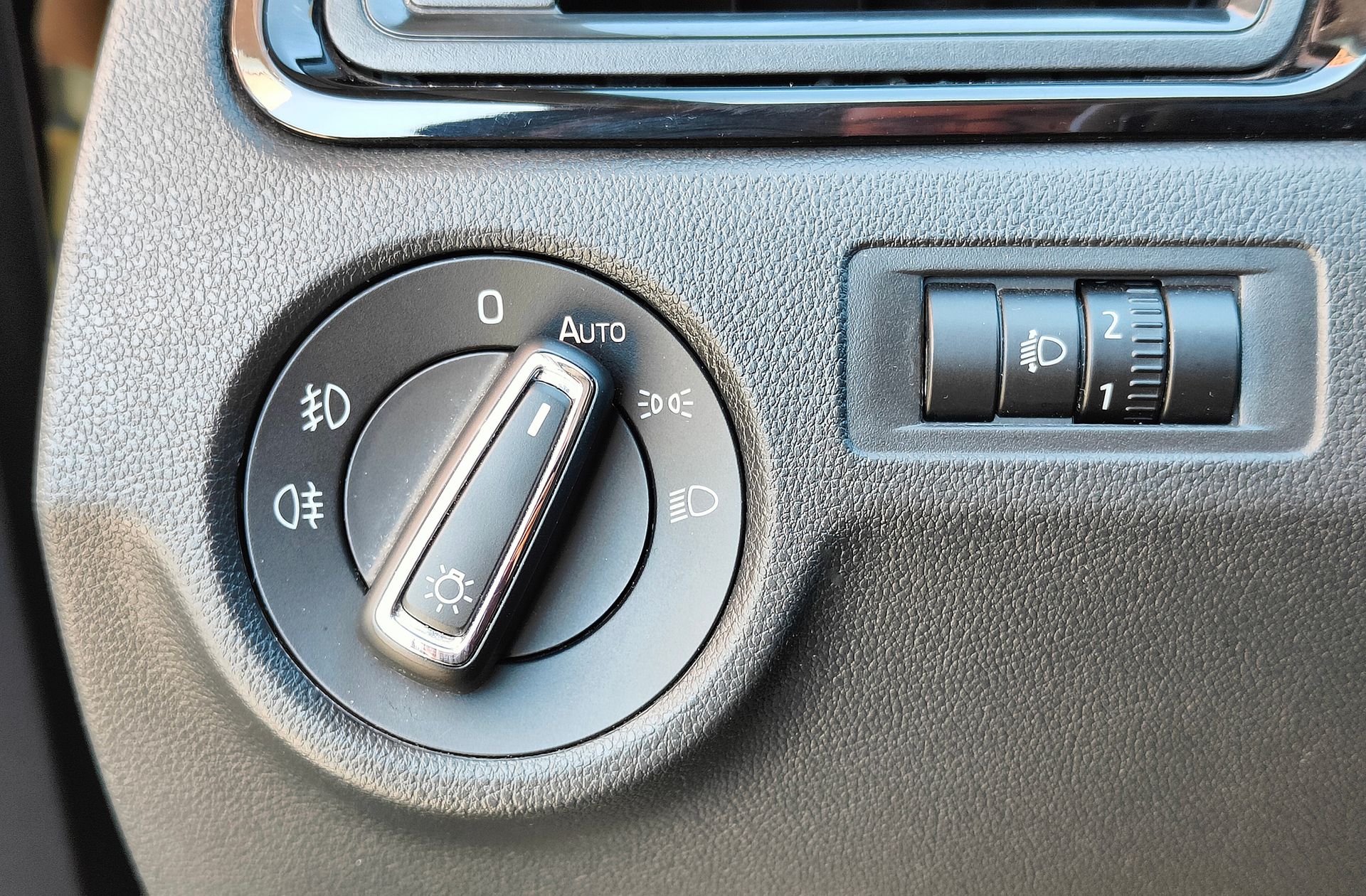 Škoda Spaceback 1.4 TDI CR Like - foto 19
