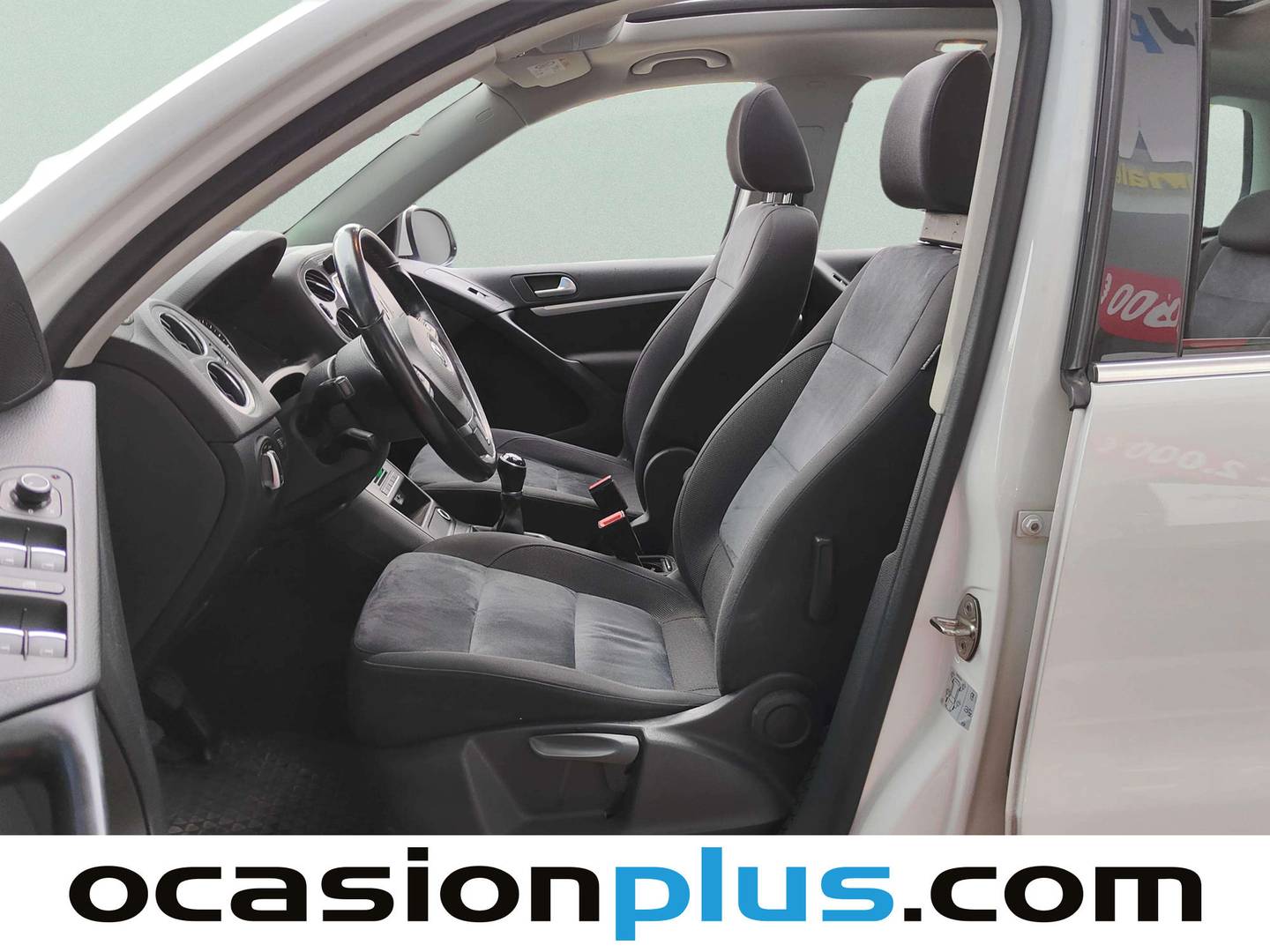 Foto asientos delanteros Volkswagen Tiguan Volkswagen Tiguan T1 Sport 2.0 TDI BMT 4x2 (150 CV)