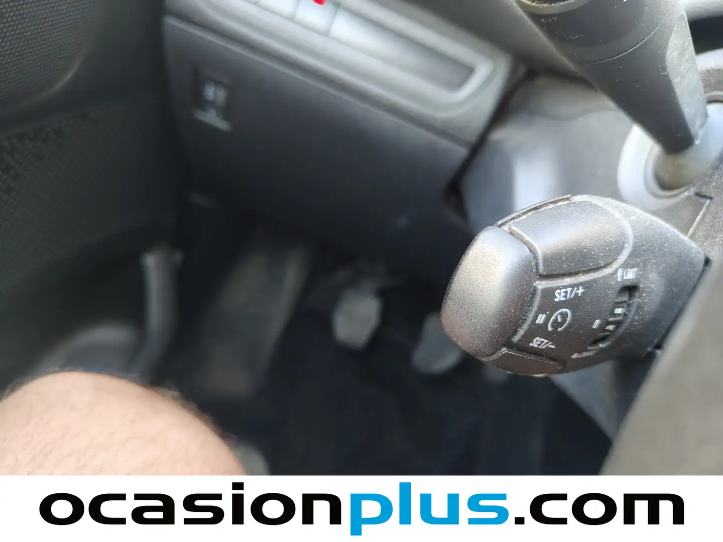 Foto Peugeot 208 Peugeot 208 PureTech Signature (82 CV)