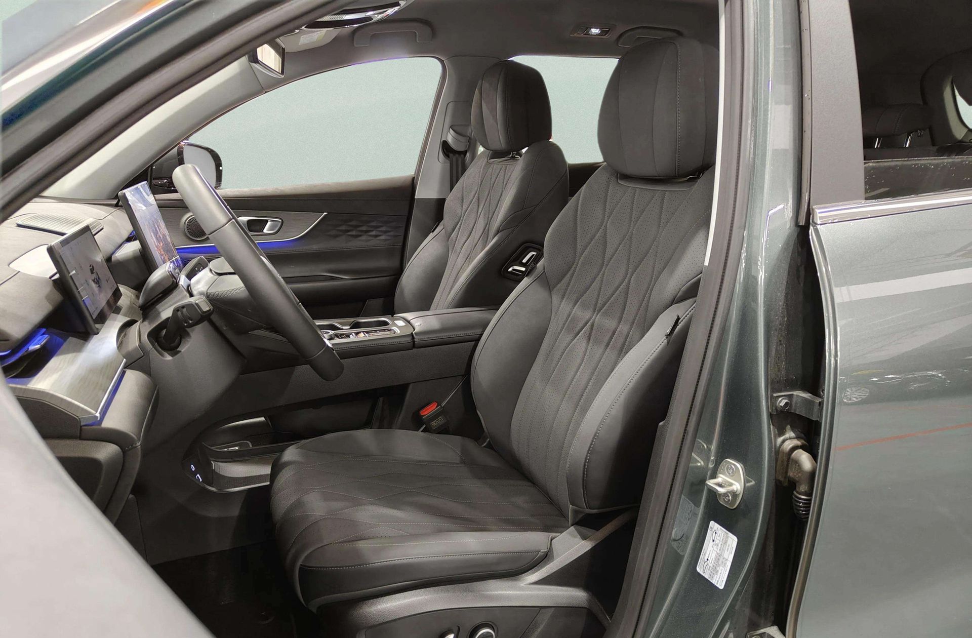 Ebro s800 1.6 T-GDi Premium DCT - foto 13