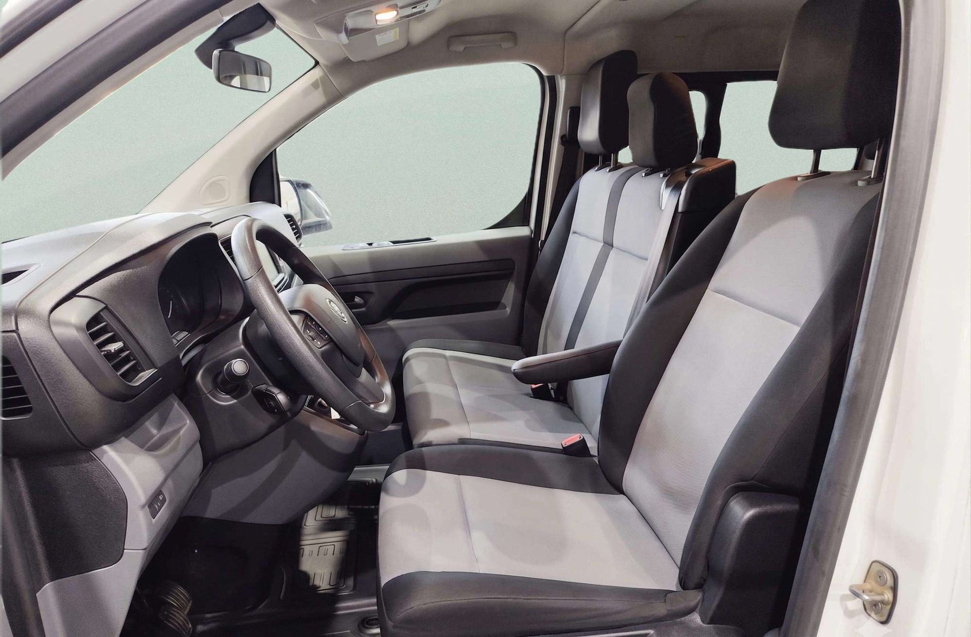 Toyota Proace Verso 1.5D Shuttle L2 - foto 8