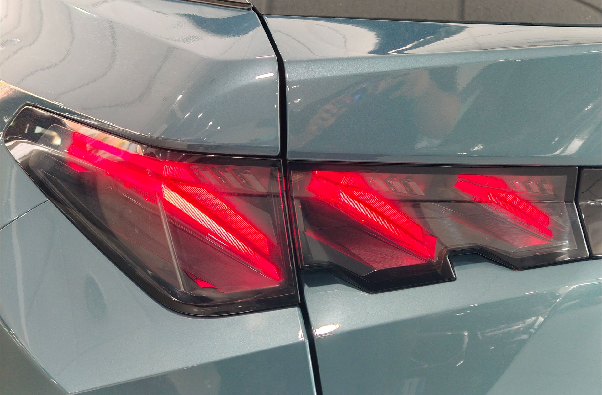 Peugeot 3008 Hybrid GT eDCS6 - foto 21