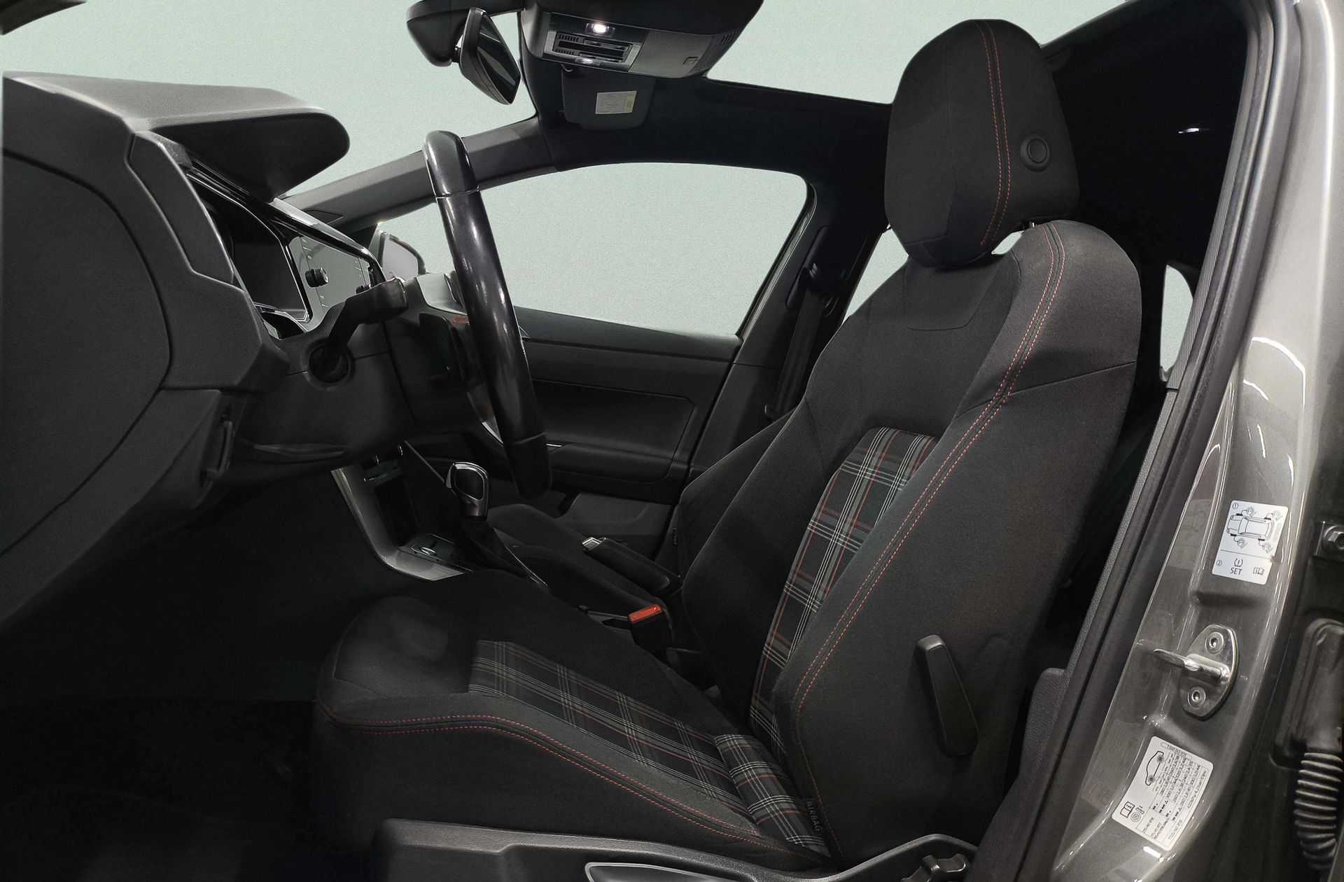 Volkswagen Polo GTI 2.0 TSI DSG - foto 12