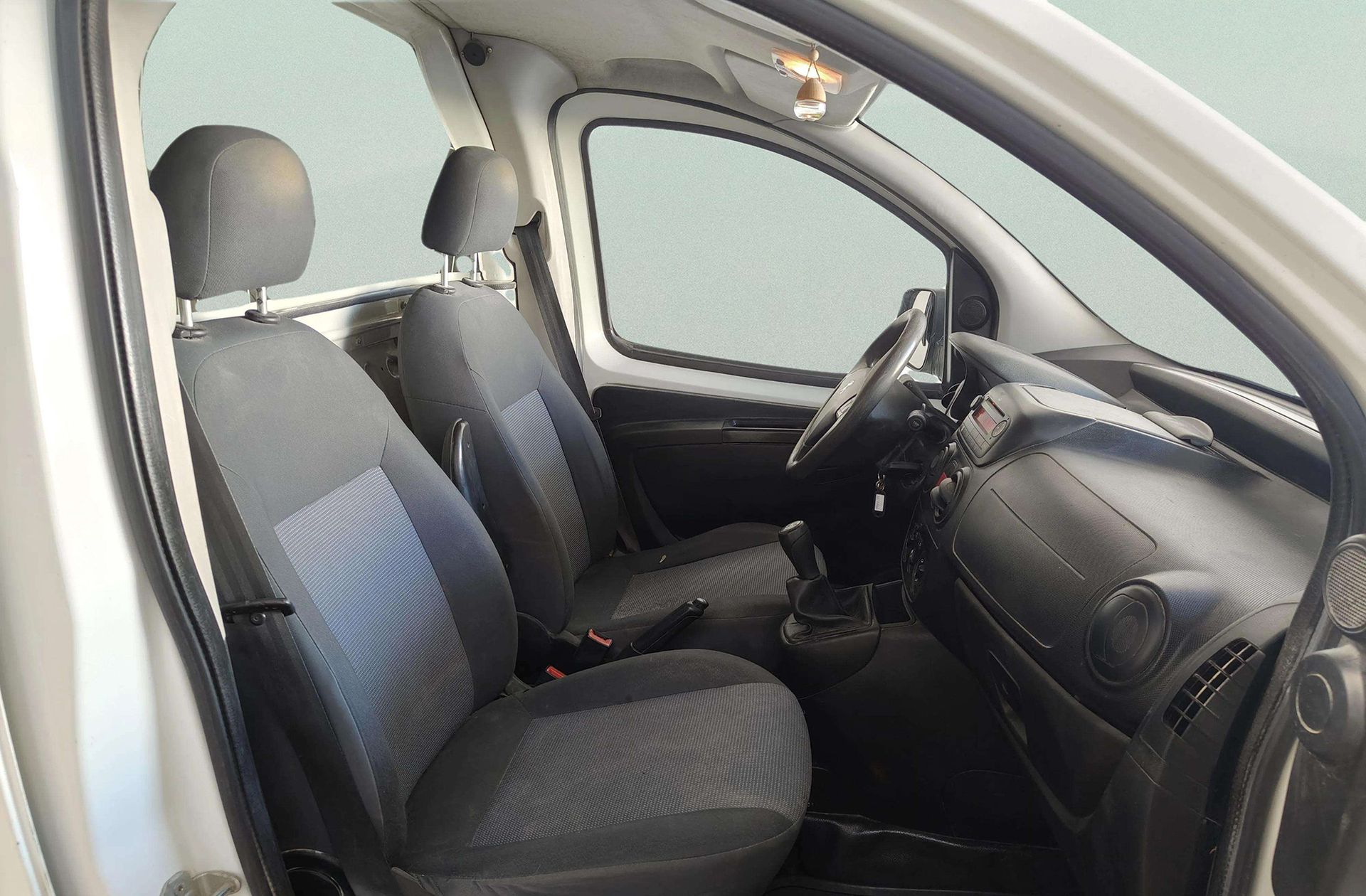 Peugeot Bipper Furgon 1.3 HDi - foto 13