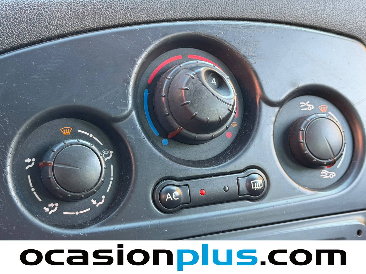 Acabados Renault Clio Renault Clio Yahoo! 1.2 16v (75 CV)