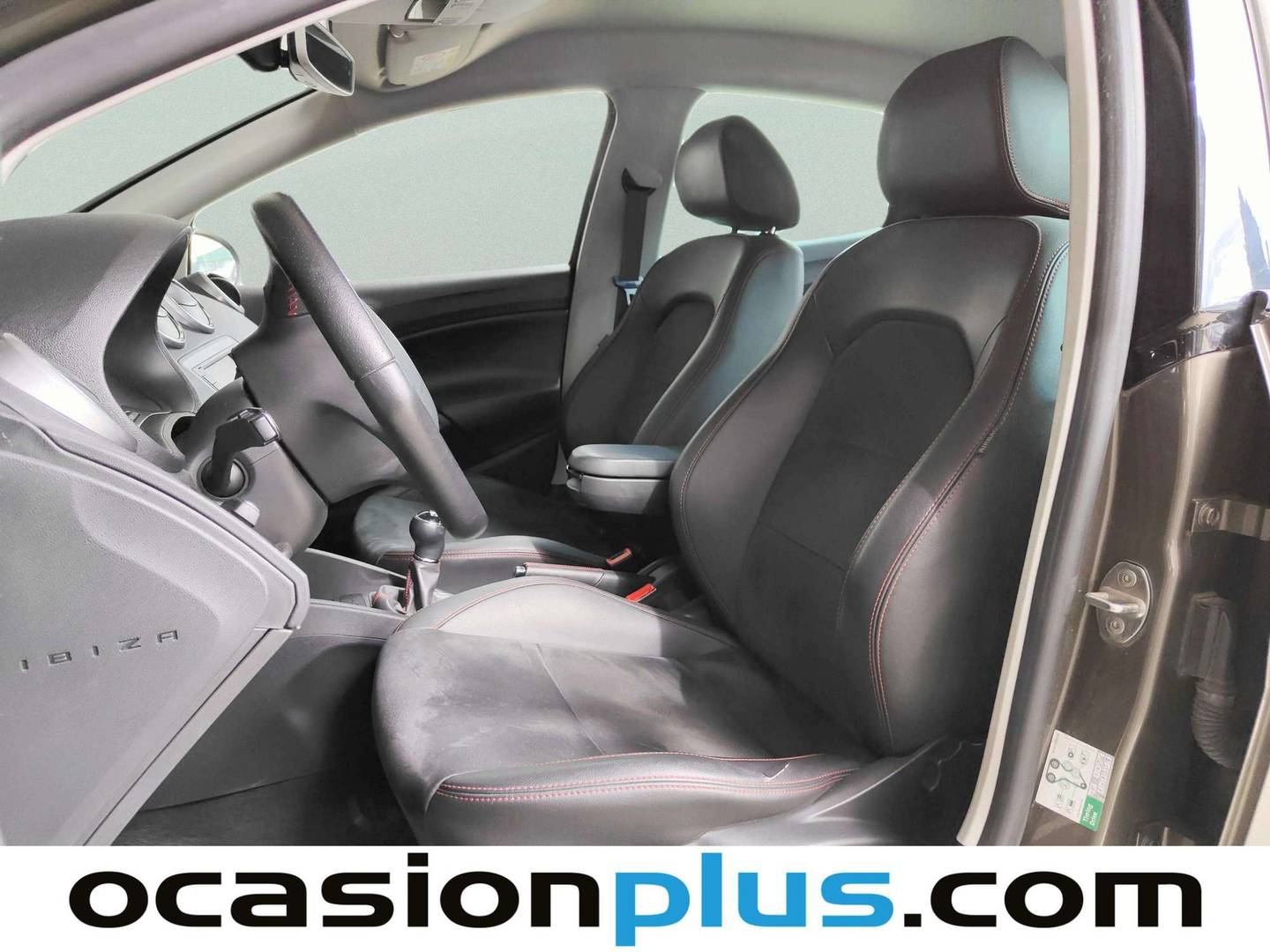 Foto asientos delanteros Seat Ibiza Seat Ibiza 1.0 TSI S&S FR (110 CV)