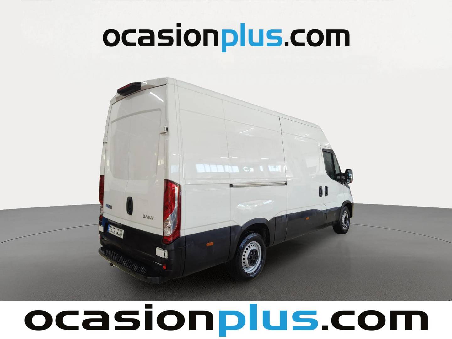 Foto trasera Iveco Daily Iveco Daily Furgon 35S 16 V 3520L/H2 (156 CV) derecha