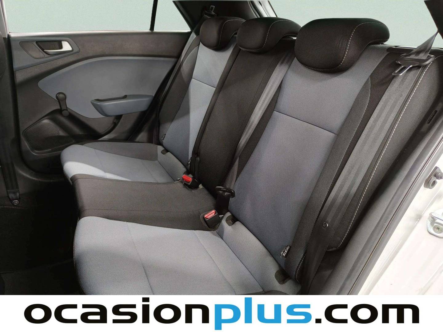 Foto asientos traseros Hyundai i20 Hyundai i20 1.2 MPI 25 Aniversario (84 CV)