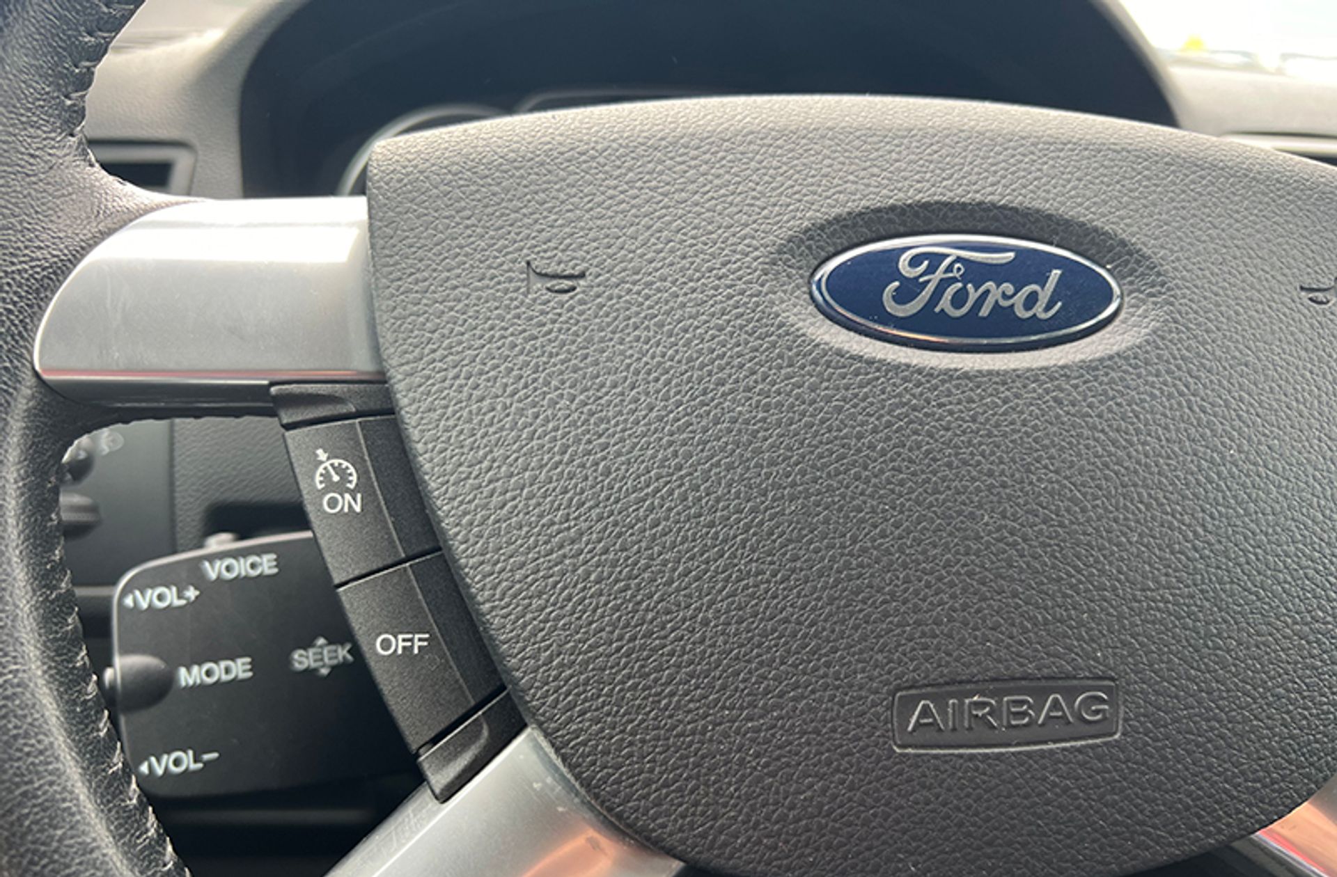 Ford Kuga 2.0 TDCi Trend 4x2 - foto 23