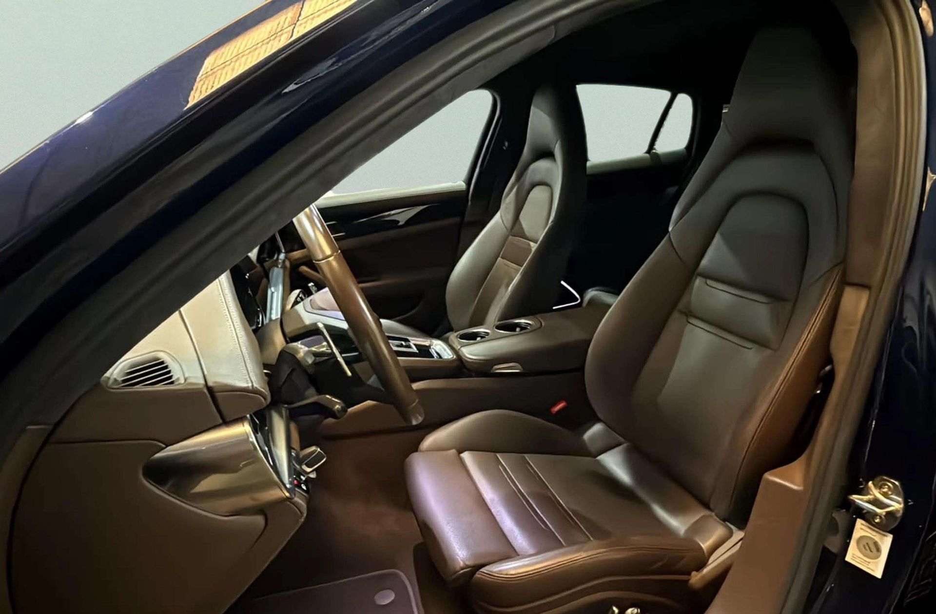 Porsche Panamera 4S E-Hybrid - foto 16