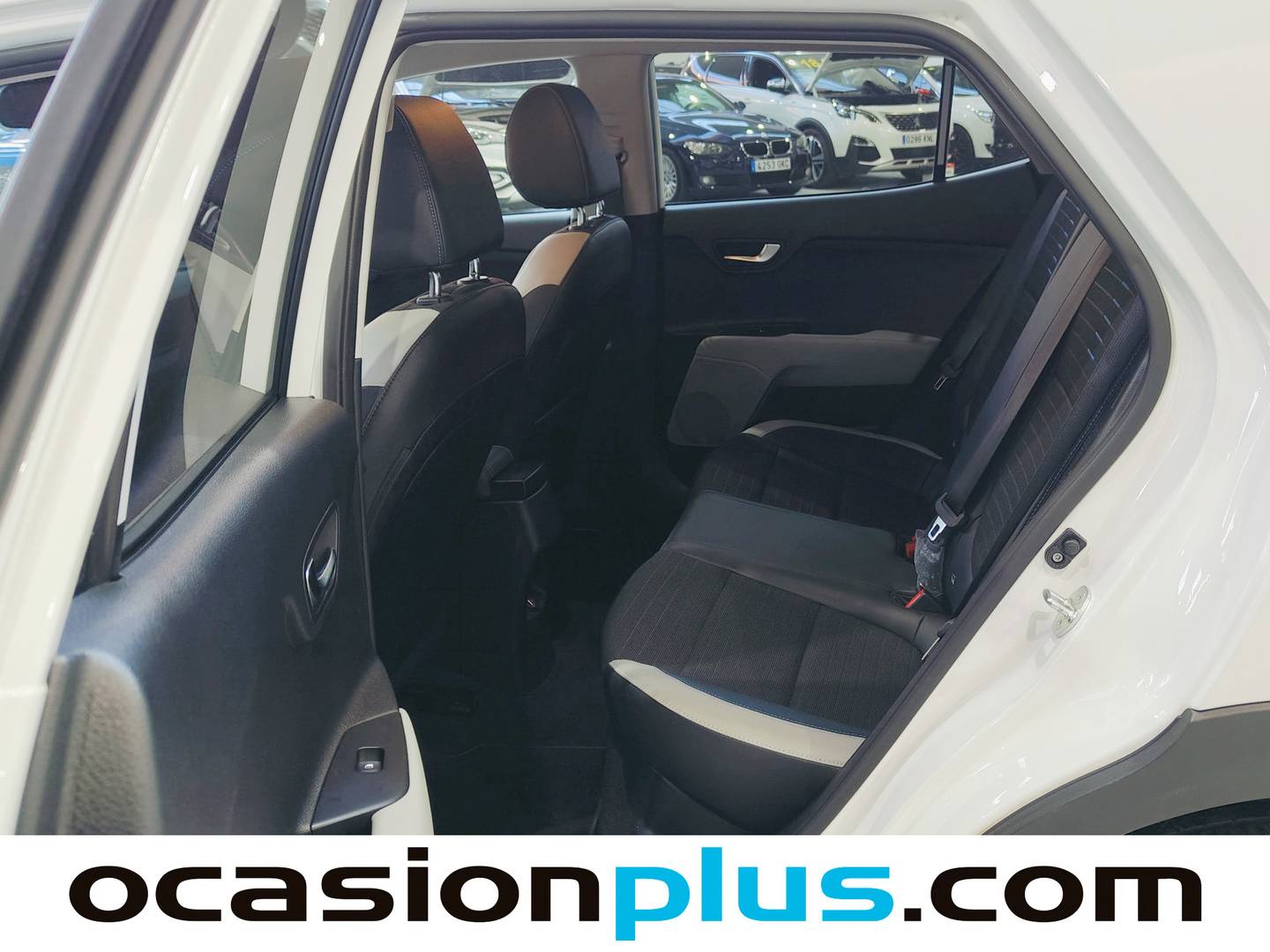 Foto asientos traseros KIA Stonic Kia Stonic 1.0 T-GDi MHEV Style Edition (100 CV)