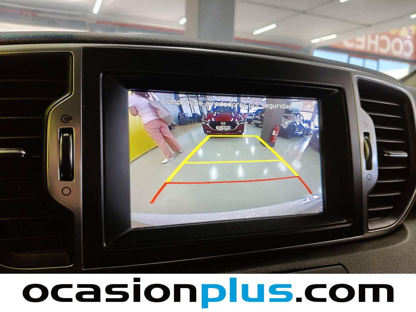 Equipamiento del KIA Sportage KIA Sportage 1.6 GDI Drive 4x2 (135 CV)