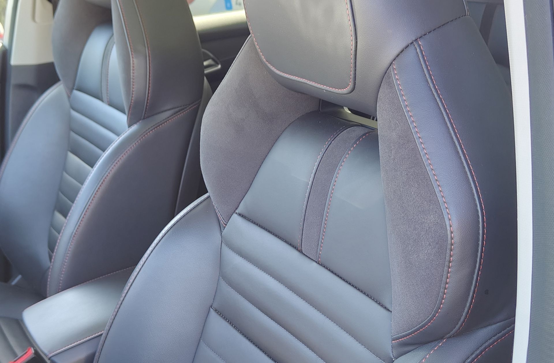 MG HS eHS 1.5 T-GDi PHEV Luxury - foto 7