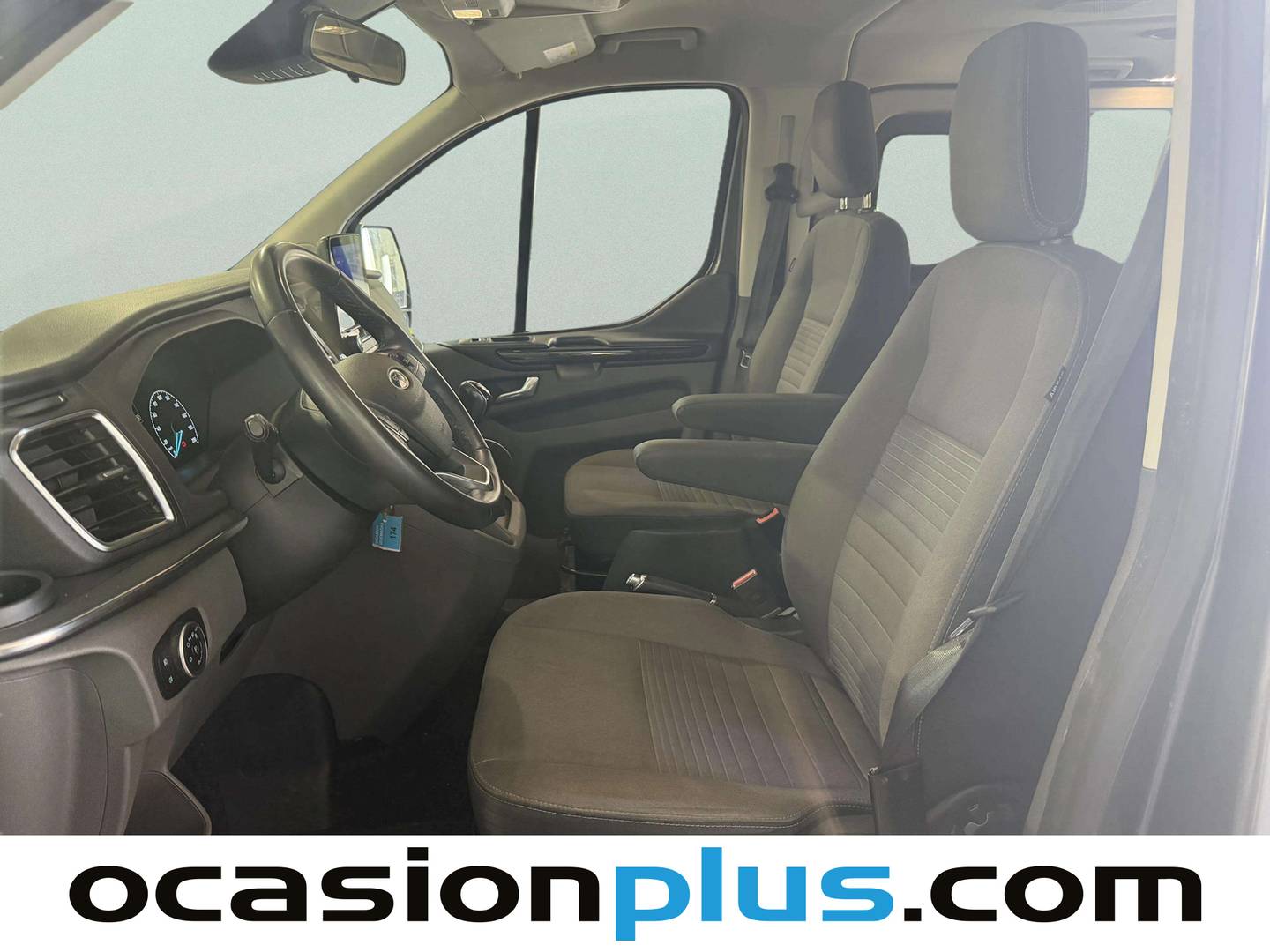Foto asientos traseros Ford Tourneo Custom Ford Tourneo Custom 2.0 Ecoblue L1 Titanium (150 CV) 8 Plazas