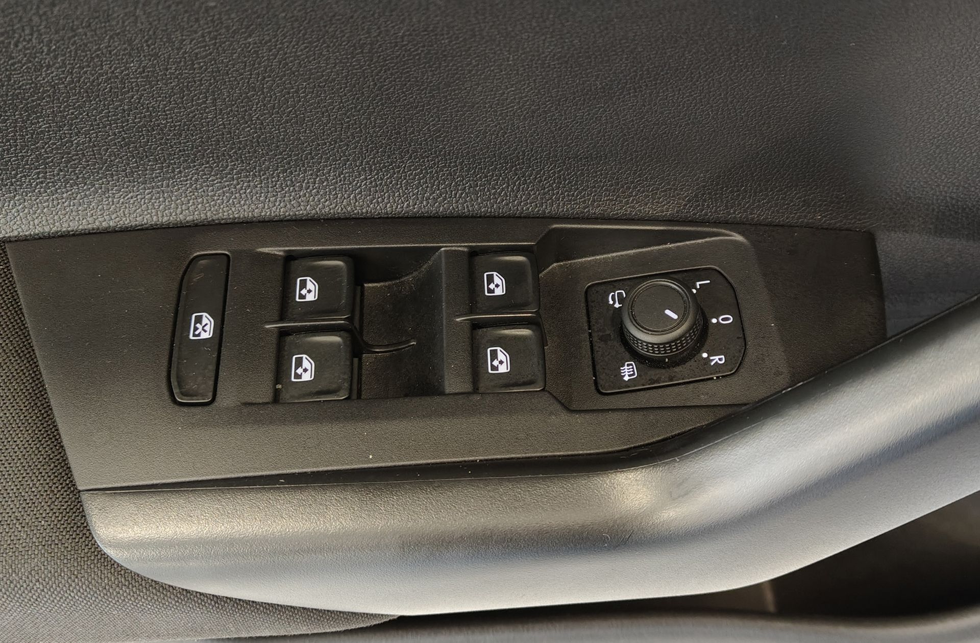 Volkswagen Polo ``más`` 1.0 TSI DSG - foto 34