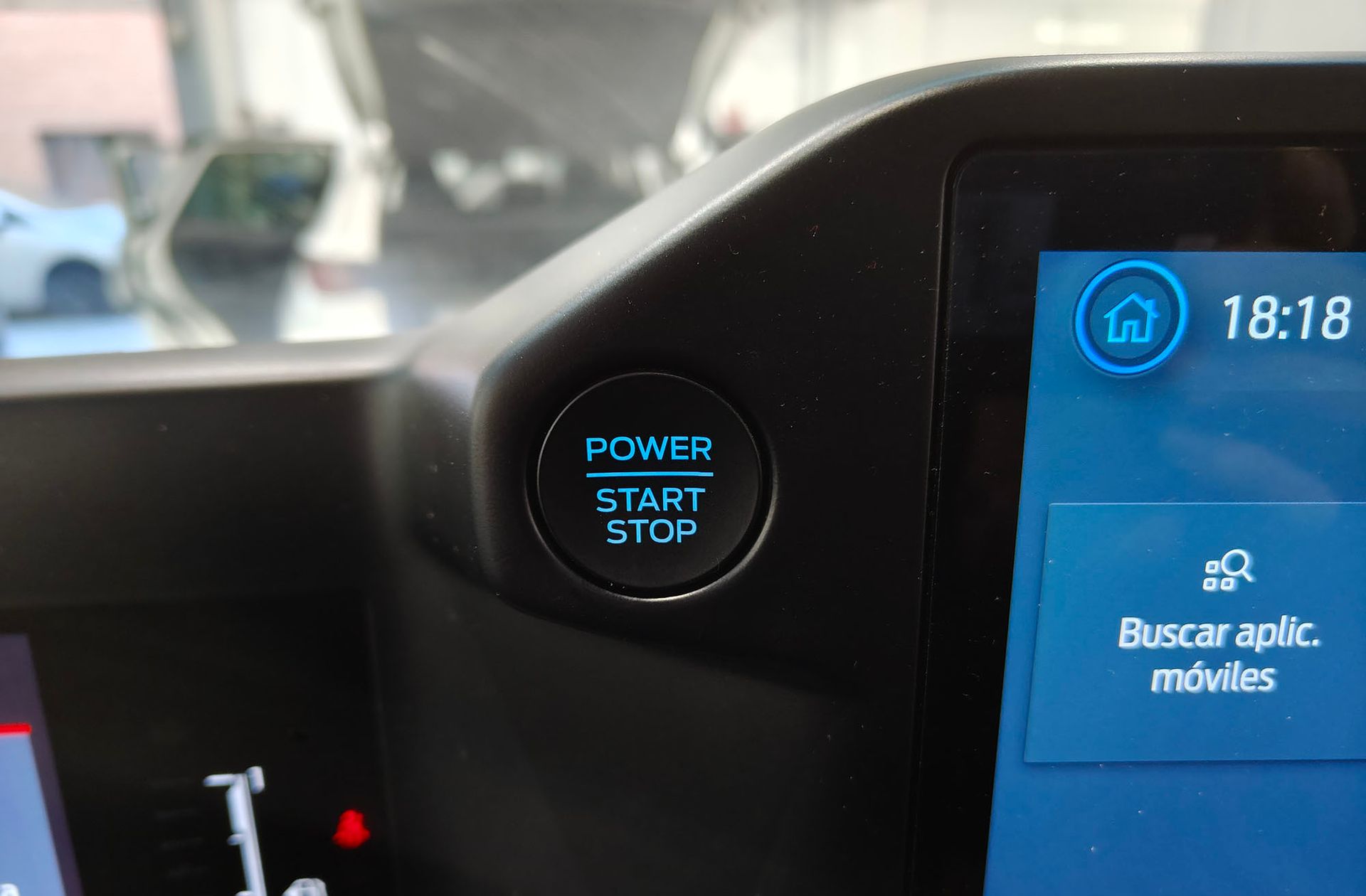 Ford Transit Custom Kombi 2.0 EcoBlue 320 L1 Trend - foto 29