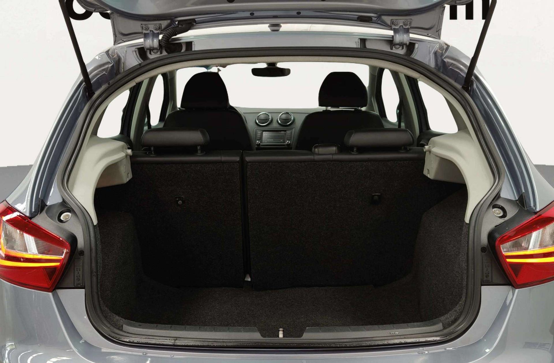 SEAT Ibiza 1.4 TDI Style Connect - foto 14