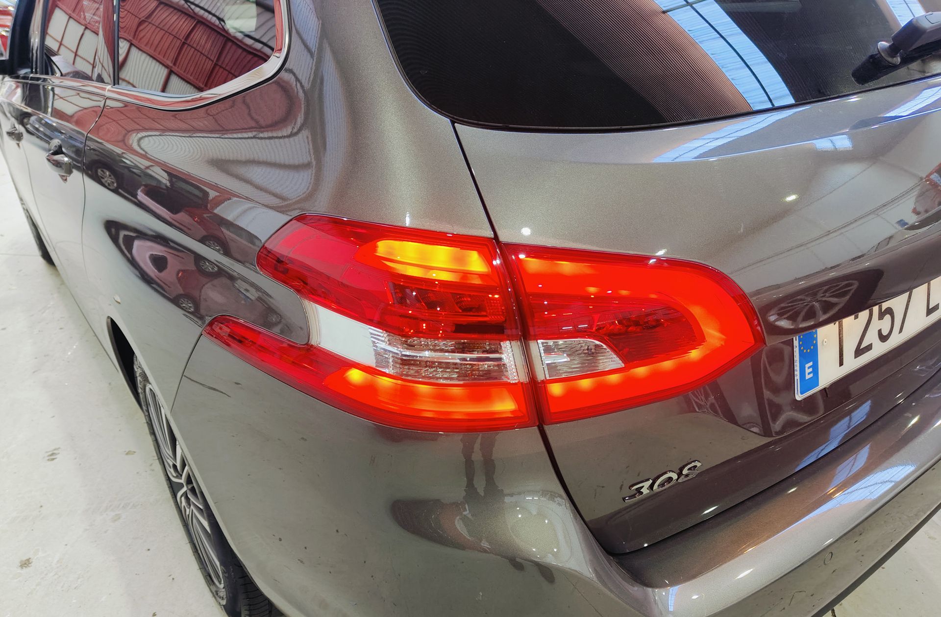 Peugeot 308 SW BlueHDi 130 Allure Pack - foto 17